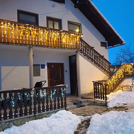 Apartman Plum Plitvice Дрежник Град Экстерьер фото